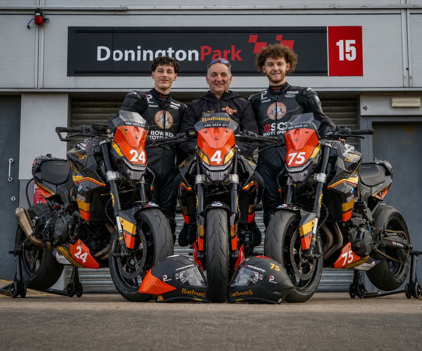 Bathams Racing and Smith Twins team photo at Donington Park