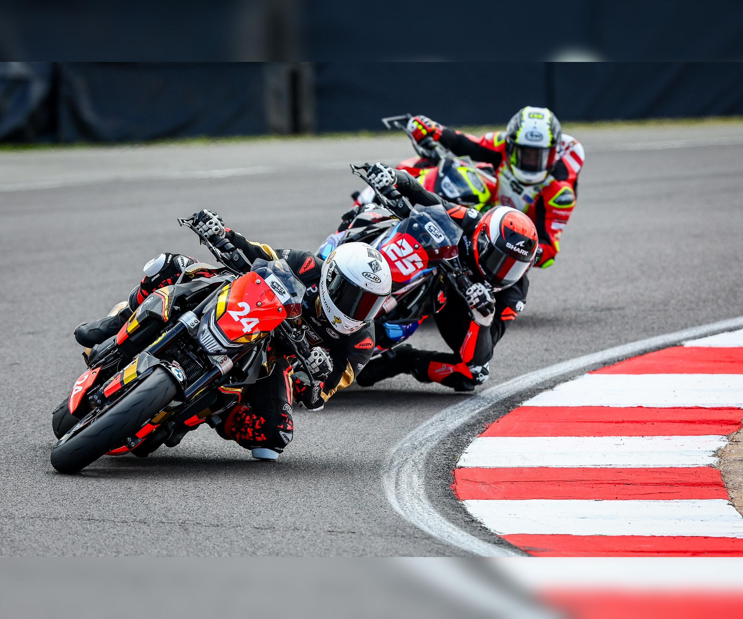 Smith Twins rider leading through a corner at Donington
