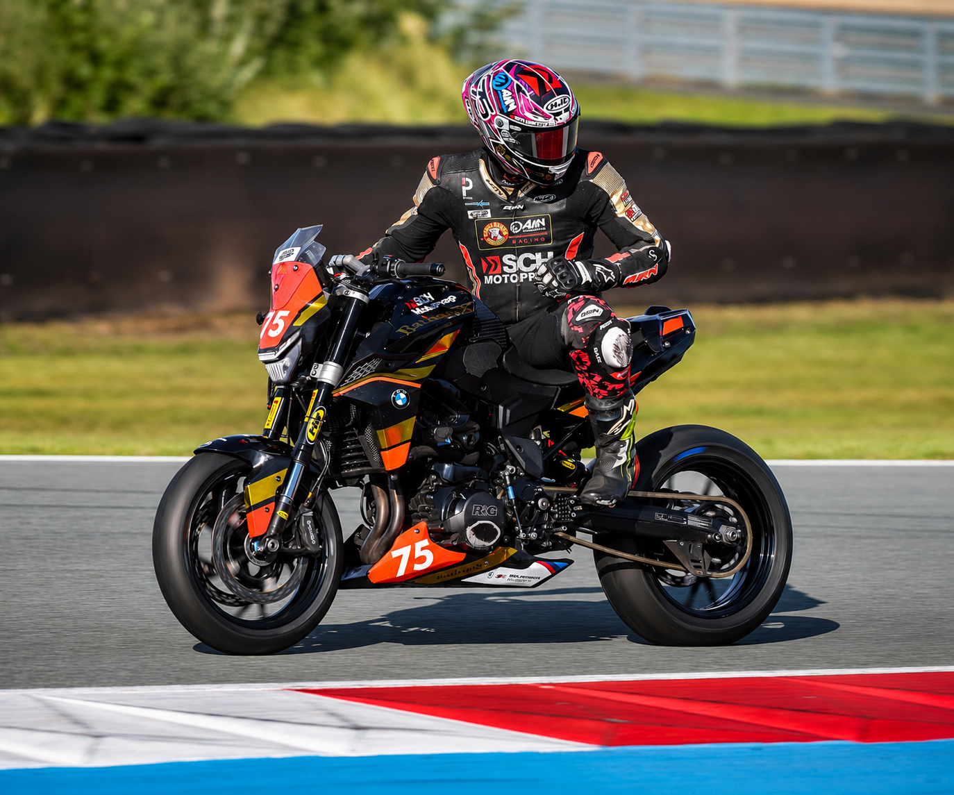 Smith Twins rider on track at Assen